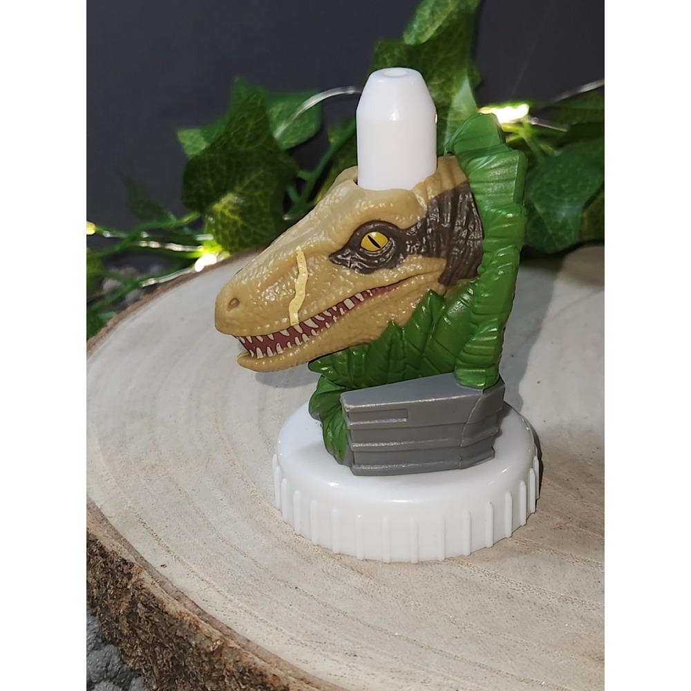 Good 2 Grow Juice Topper Jurassic World Dinosaurs: Velociraptor Lid Spout Topper